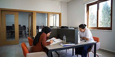 Kahramanmaraş Büyükşehir Belediyesinin Dulkadiroğlu’ndaki Pusula Maraş Gençlik Merkezi