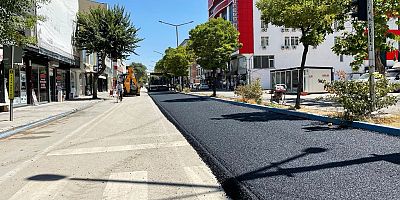 KAHRAMANMARAŞ BÜYÜKŞEHİR, ELBİSTAN’DAKİ CADDELERİ BAŞTAN AŞAĞI YENİLİYOR