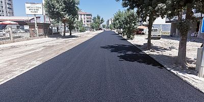 KAHRAMANMARAŞ BÜYÜKŞEHİR, ELBİSTAN SÖĞÜTLÜ CADDESİ’Nİ MODERN GÖRÜNÜMÜNE KAVUŞTURUYOR