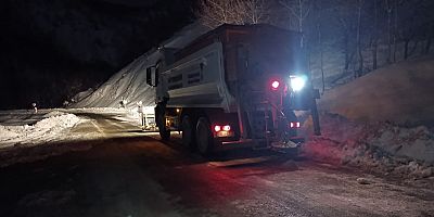 KAHRAMANMARAŞ BÜYÜKŞEHİR, KIRSALDA DA KARLA MÜCADELESİNİ KESİNTİSİZ SÜRDÜRÜYOR