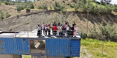 KAHRAMANMARAŞ BÜYÜKŞEHİR, KSÜ ÖĞRENCİLERİNE KATI ATIK YÖNETİM SÜREÇLERİNİ TANITTI