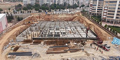 KAHRAMANMARAŞ GENÇLİK VE SPOR MERKEZİ YÜKSELİYOR…