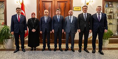 KAHRAMANMARAŞ HEYETİ BAŞKENTTE BAKAN BAK VE TUNÇ İLE BİR ARAYA GELDİ