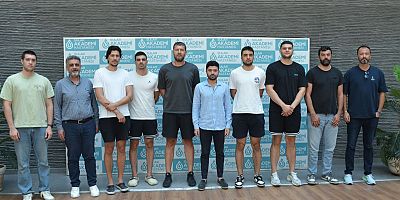 KAHRAMANMARAŞ’IN SAĞLIK ÜSSÜ SULAR AKADEMİ, İSTİKLALSPOR’A TAM DESTEK VERİYOR