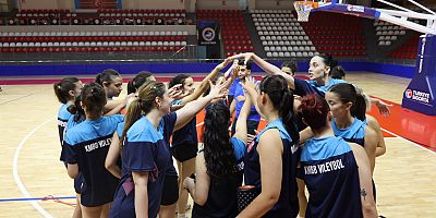 KAHRAMANMARAŞ’IN SULTANLARI 2. LİG İÇİN SAHAYA İNDİ