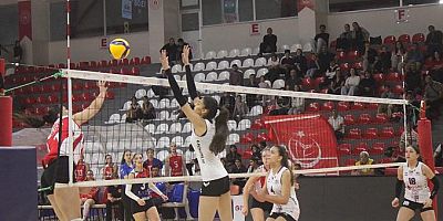 KAHRAMANMARAŞ’IN SULTANLARI SET VERMEDİ: ANTEPİA’YI 3-0 MAĞLUP ETTİ!