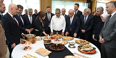 THY Yönetim Kurulu Başkanı Ahmet Bolat ve yönetimiyle şehrin simge mekânlarını ziyaret eden Başkan Görgel