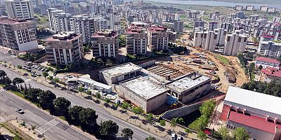 KAHRAMANMARAŞ’IN YENİ NESİL GENÇLİK VE SPOR KOMPLEKSİ HIZLA YÜKSELİYOR