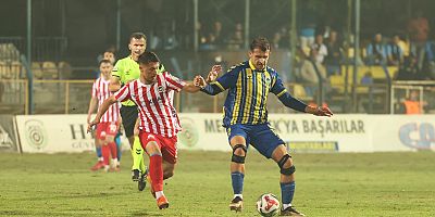 KAHRAMANMARAŞ İSTİKLALSPOR, MENEMEN FK İLE 1-1 BERABERE KALDI