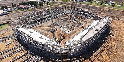 KAHRAMANMARAŞ STADYUMU HIZLA YÜKSELİYOR