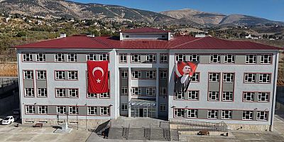 KAHRAMANMARAŞ’TA EĞİTİM SEFERBERLİĞİ: DEPREMİN İZLERİ SİLİNİYOR, 69 YENİ OKUL HİZMETTE