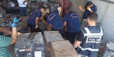 Kahramanmaraş’ta 6 Şubat’ta meydana gelen depremler sonrasında enkazlardan çıkarılan 37 çelik kasa