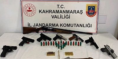 KAHRAMANMARAŞ’TA EVİNDEN CEPHANELİK ÇIKTI