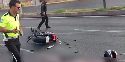 Kahramanmaraş’ta seyir halinde iken halk otobüsü ile çarpışan motokurye