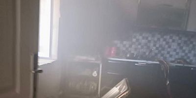 Kahramanmaraş’ta bilinmeyen nedenle bir ikamette çıkan yangın