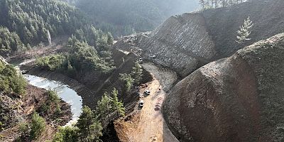 Kahramanmaraş Büyükşehir’in Andırın – Onikişubat Ulaşımını 20 Kilometre Kısaltacak Yol Projesinde Çalışmalar Sürüyor