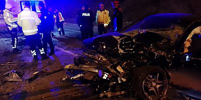 Kahramanmaraş’ta otomobil ile iş makinesinin çarpışması sonucu yaşanan trafik kazasında 1 kişi hayatını kaybetti.