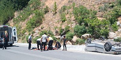 Kahramanmaraş’ta otomobilin takla atması sonucu 2 kişi yaralandı.