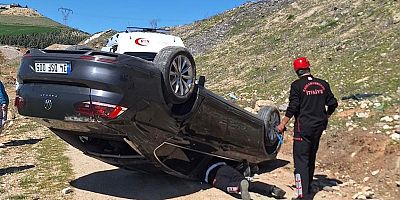 KAHRAMANMARAŞ’TA OTOMOBİL UÇURUMA YUVARLANDI: 1 YARALI