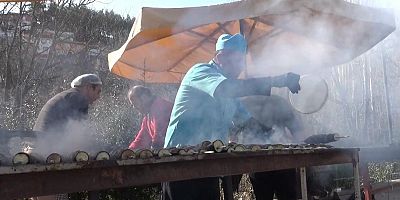 KAHRAMANMARAŞ’TA RAMAZAN LEZZETİ: PATLICAN KEBABI İFTAR SOFRALARINDA