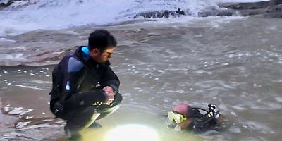 Kahramanmaraş’ta serinlemek için suya giren kişi
