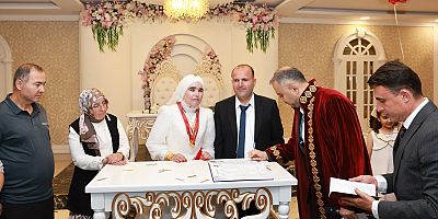 KAHRAMANMARAŞ’TA SEVGİ ENGEL TANIMADI: DOĞUŞTAN GÖRME ENGELLİ İKİ ÖĞRETMEN HAYATLARINI BİRLEŞTİRDİ