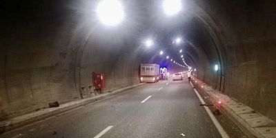 KAHRAMANMARAŞ’TA TIR TRAKTÖRE ARKADAN ÇARPTI: 2 YARALI