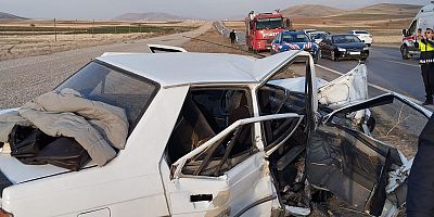 Kahramanmaraş’ta iki otomobilin çarpıştığı kazada 8 kişi yaralandı.