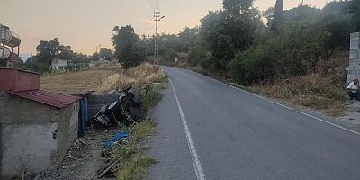 KAHRAMANMARAŞ’TA TRAKTÖR TAKLA ATTI: 4 YARALI