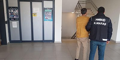 Kahramanmaraş’ta polis ekipleri 23 yıl kesinleşmiş hapis cezası ile aranan uyuşturucu tacirini kıskıvrak yakaladı.