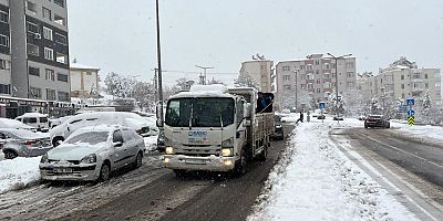 KASKİ’DEN 53 ARAÇLA KARLA MÜCADELEYE DESTEK