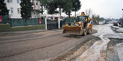 KASKİ SAHADA; SAĞANAK YAĞIŞIN İZLERİ BİR BİR SİLİNİYOR