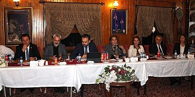  KENT KONSEYLERİ BİRLİĞİ DEPREMİN MERKEZ ÜSSÜ KAHRAMANMARAŞ’TA TOPLANDI