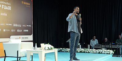Uluslararası Kahramanmaraş Kitap Fuarı’nın 9’uncu gününde düzenlenen söyleşi programlarının konuklarından biri de araştırmacı – yazar Altay Cem Meriç oldu. KAFUM’da yoğun katılımla gerçekleştirilen pr