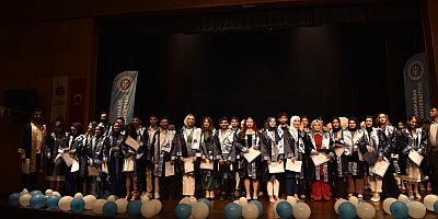 KİÜ, 3 MESLEK YÜKSEKOKULU’NDA 275 MEZUN VERDİ