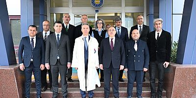 KSÜ’DE REKTÖRLÜK DEVİR TESLİM TÖRENİ GERÇEKLEŞTİRİLDİ