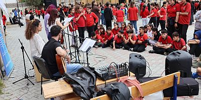 KSÜ’LÜ ÖĞRENCİLER HATAY SAMANDAĞ’DA EĞİTİM ATÖLYESİ GERÇEKLEŞTİRDİ