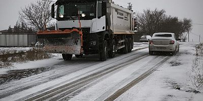 KUZEY İLÇELERDE KARLA MÜCADELE ARALIKSIZ SÜRÜYO