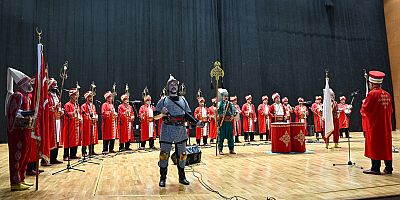 MEHTERAN GÖSTERİSİYLE İSTANBUL’UN FETHİ COŞKUSU KSÜ’DE YAŞATILDI