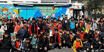 Kahramanmaraş Büyükşehir Belediyesinin Mobil Çocuk Kütüphanesi