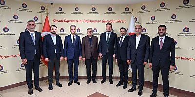 NEVZAT PAKDİL VE İL PROTOKOLÜ KSÜ REKTÖRÜ PROF. DR. İBRAHİM TANER OKUMUŞ’U ZİYARET ETTİ