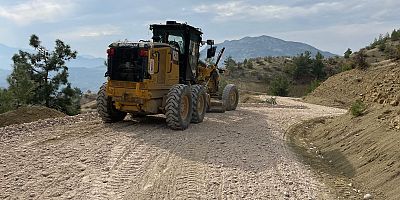 ONİKİŞUBAT BELEDİYESİ’NDEN 17 KIRSAL MAHALLEDE 26 FARKLI NOKTADA YOĞUN HİZMET MESAİSİ