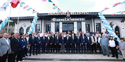 ONİKİŞUBAT BELEDİYESİ’NİN KALE GENÇLİK MERKEZİ YOĞUN KATILIMLA HİZMETE AÇILDI
