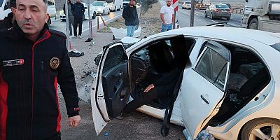 Kahramanmaraş’ın Pazarcık ilçesinde yaşanan trafik kazasında iki sürücü hafif yaralandı.