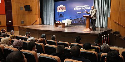 Prof. Ay, Ramazan’ın Manevi Boyutunu Ele Aldı