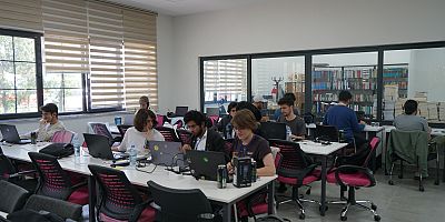PUSULA MARAŞ, OYUN DÜNYASININ GENÇ YETENEKLERİNİ BİR ARAYA GETİRDİ; GAME JAM BAŞLADI