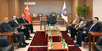 REKTÖR OKUMUŞ’A HAYIRLI OLSUN ZİYARETİ