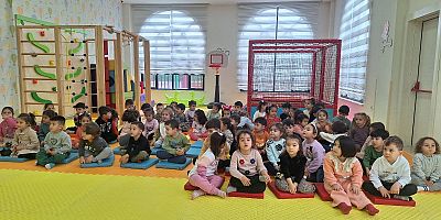 Onikişubat Belediyesi’nin Şehit Hakan Akdere Gündüz Bakımevi’nde eğitim gören minikler