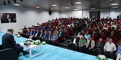 Dulkadiroğlu Murat Akkurt Gençlik Merkezi’nde düzenlenen “İsrail Ne Yapmak İstiyor