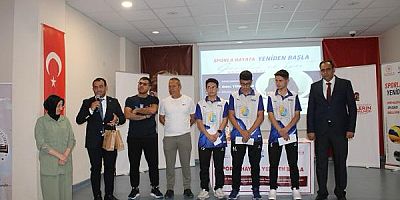 Gençlik ve Spor Bakanlığı’nın “Afetten Etkilenen Gençlerin Güçlendirilmesi Destek Programı” kapsamında Maraşgücüspor kulübünün “Sporla Hayata Yeniden Başla” Söyleşisi gerçekleştirildi.
